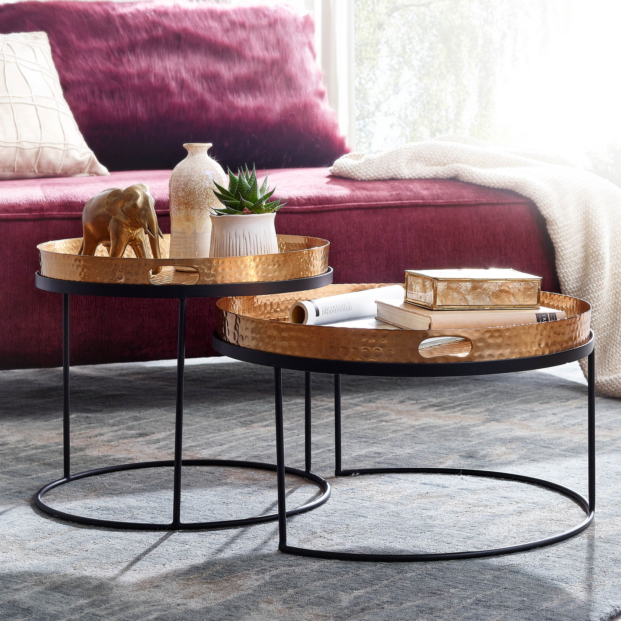 2-Piece Gold/Black Metal Coffee Table Set | Gold-Colored Aluminum & Black Steel | Dimensions 56x56x33 cm and 46x46x41 cm